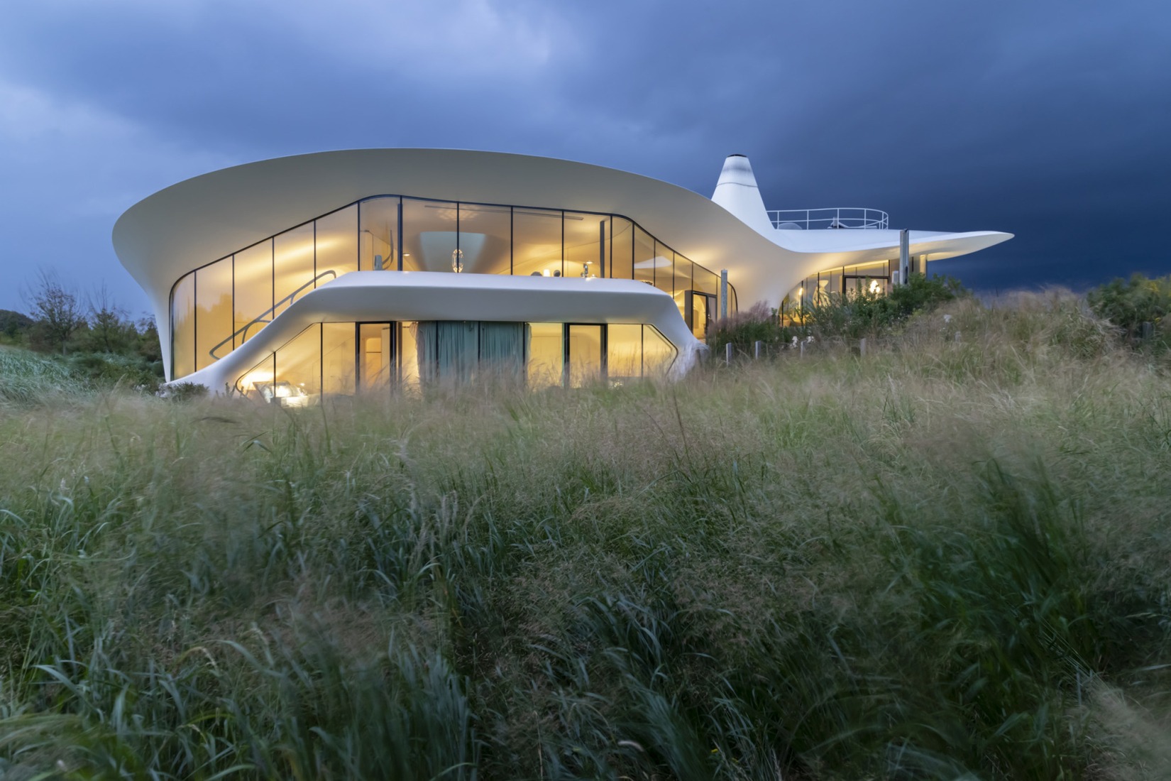 Blue Dream House by Diller Scofidio + Renfro. Photograph by Iwan Baan.