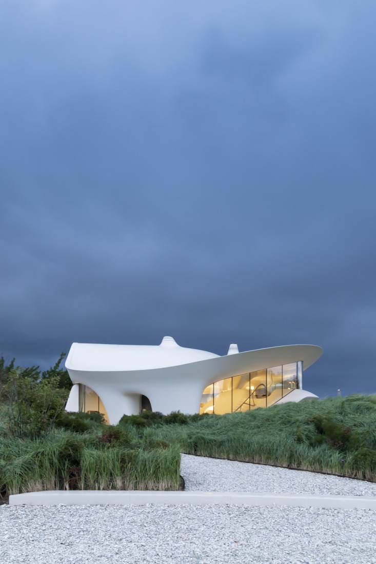 Blue Dream House by Diller Scofidio + Renfro. Photograph by Iwan Baan.