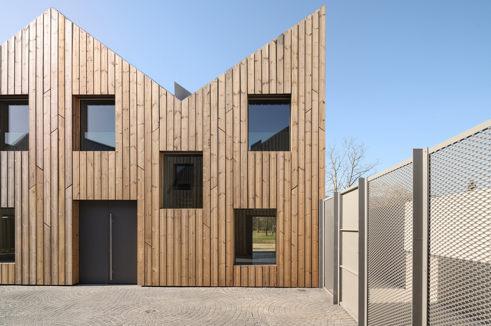 Jezero Residence by ENOTA. Photograph by Miran Kambič.