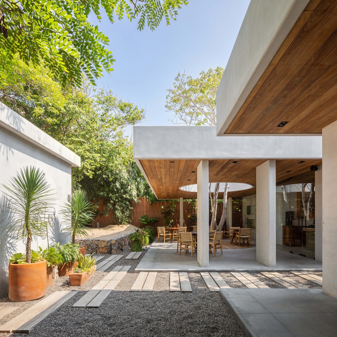 "Cuattro Casa de Café" by Faci Leboreiro. Photograph by Rafael Gamo.