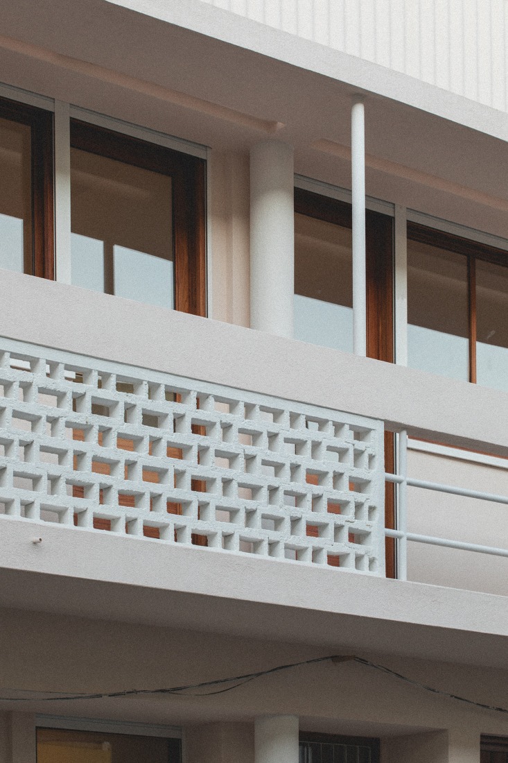 House in "O Lar Familiar" by José Pedro Lima. Photograph by José Campos.