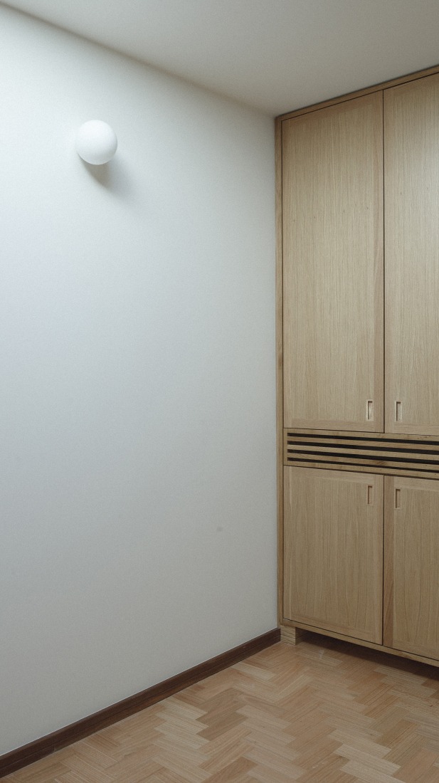 House in "O Lar Familiar" by José Pedro Lima. Photograph by José Campos.