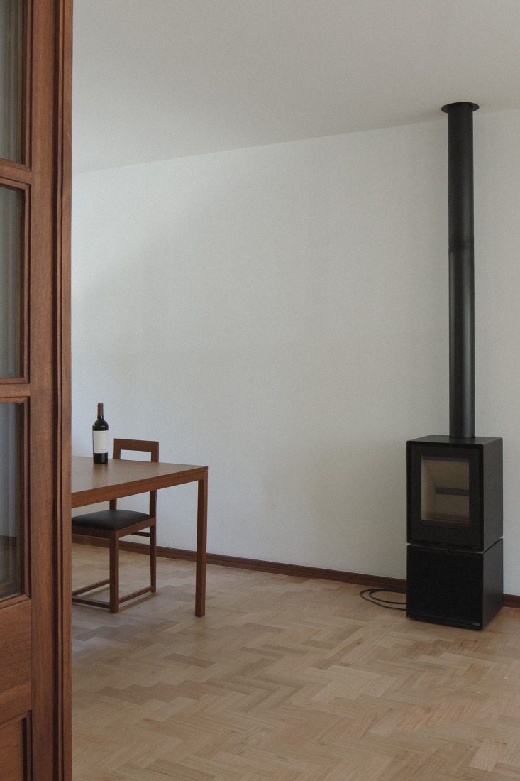 House in "O Lar Familiar" by José Pedro Lima. Photograph by José Campos.