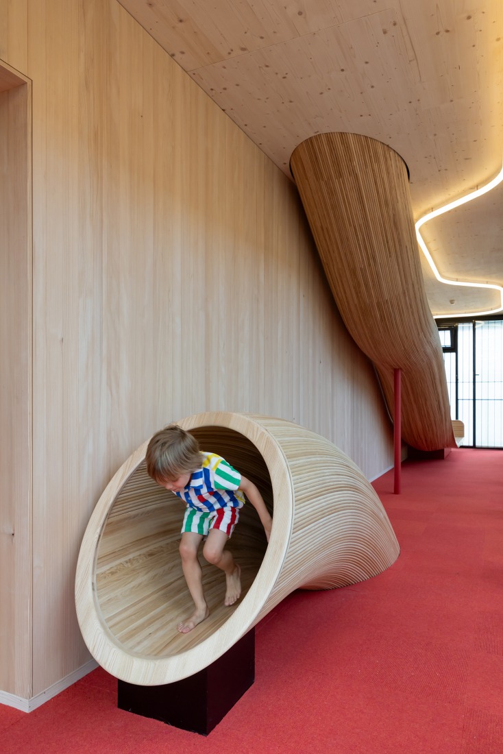 "Kinderoase an der TUM" by Kéré Architecture. Photograph by Iwan Baan.