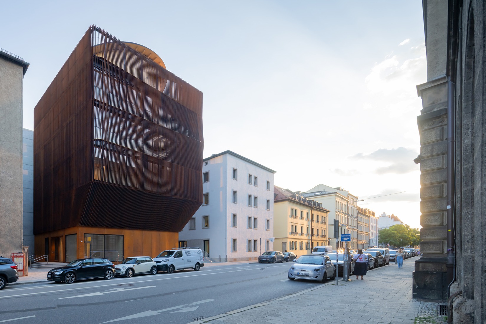 "Kinderoase an der TUM" by Kéré Architecture. Photograph by Iwan Baan.