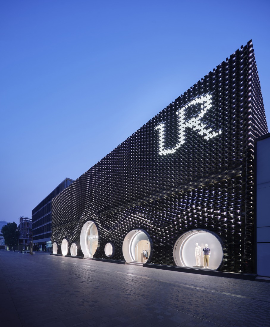 Tienda Insignia Urban Revivo por MVRDV. Fotografía por Urban Revivo.