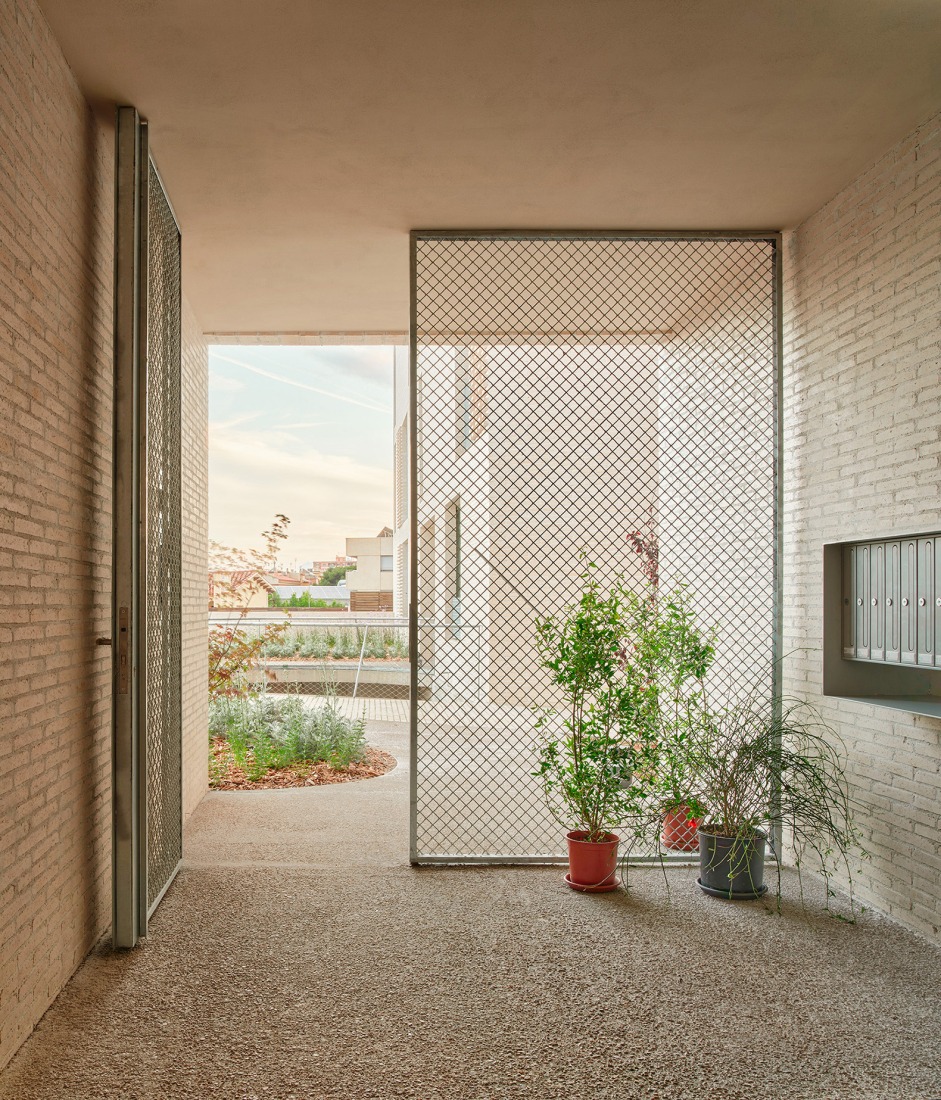 "Air Passage" by Peris + Toral Arquitectes. Photograph by José Hevia.