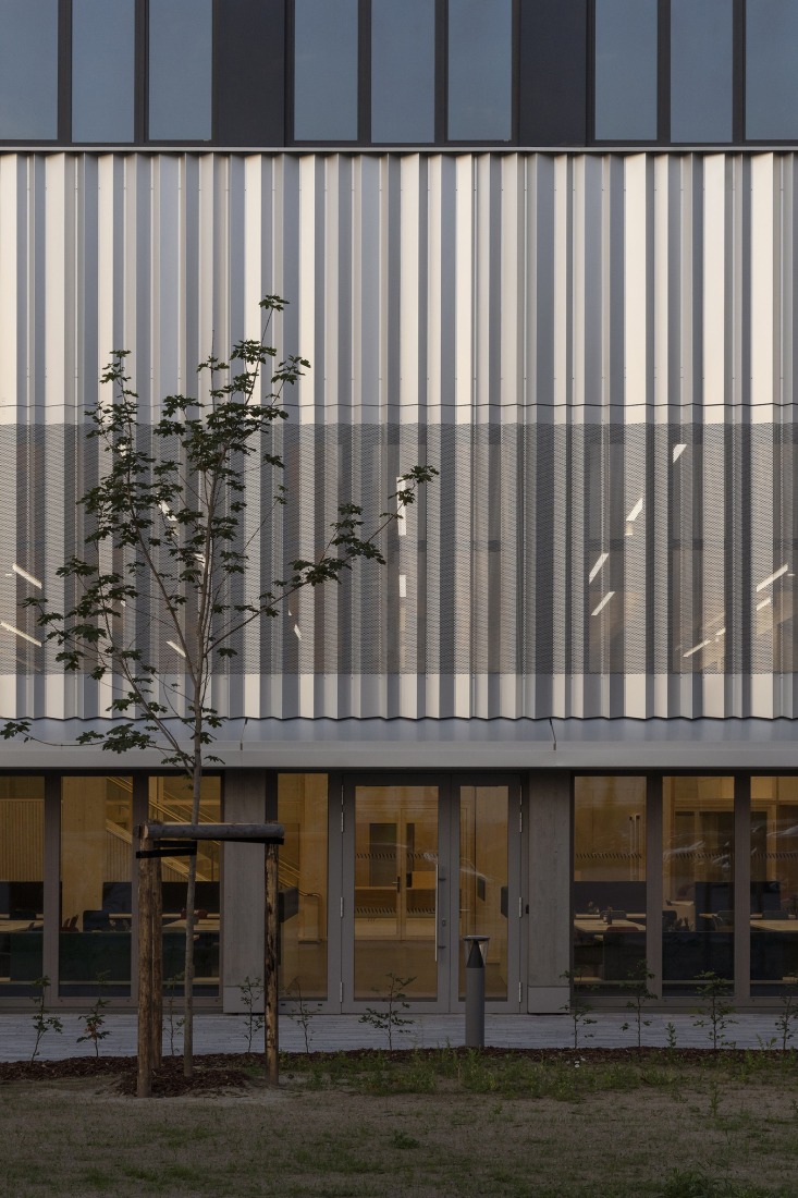 Federal University of Public Administration by Sauerbruch Hutton. Photograph by Jan Bitter.