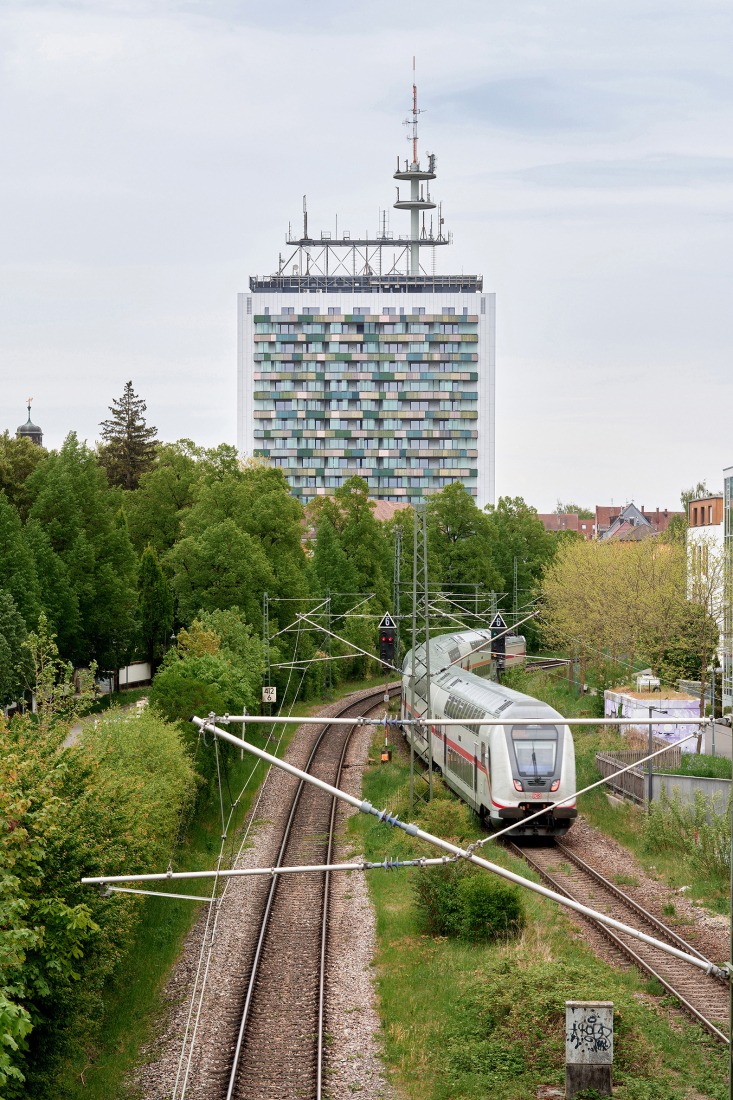 Telekom Tower by Sauerbruch Hutton. Photograph by Helmuth Scham BFF.