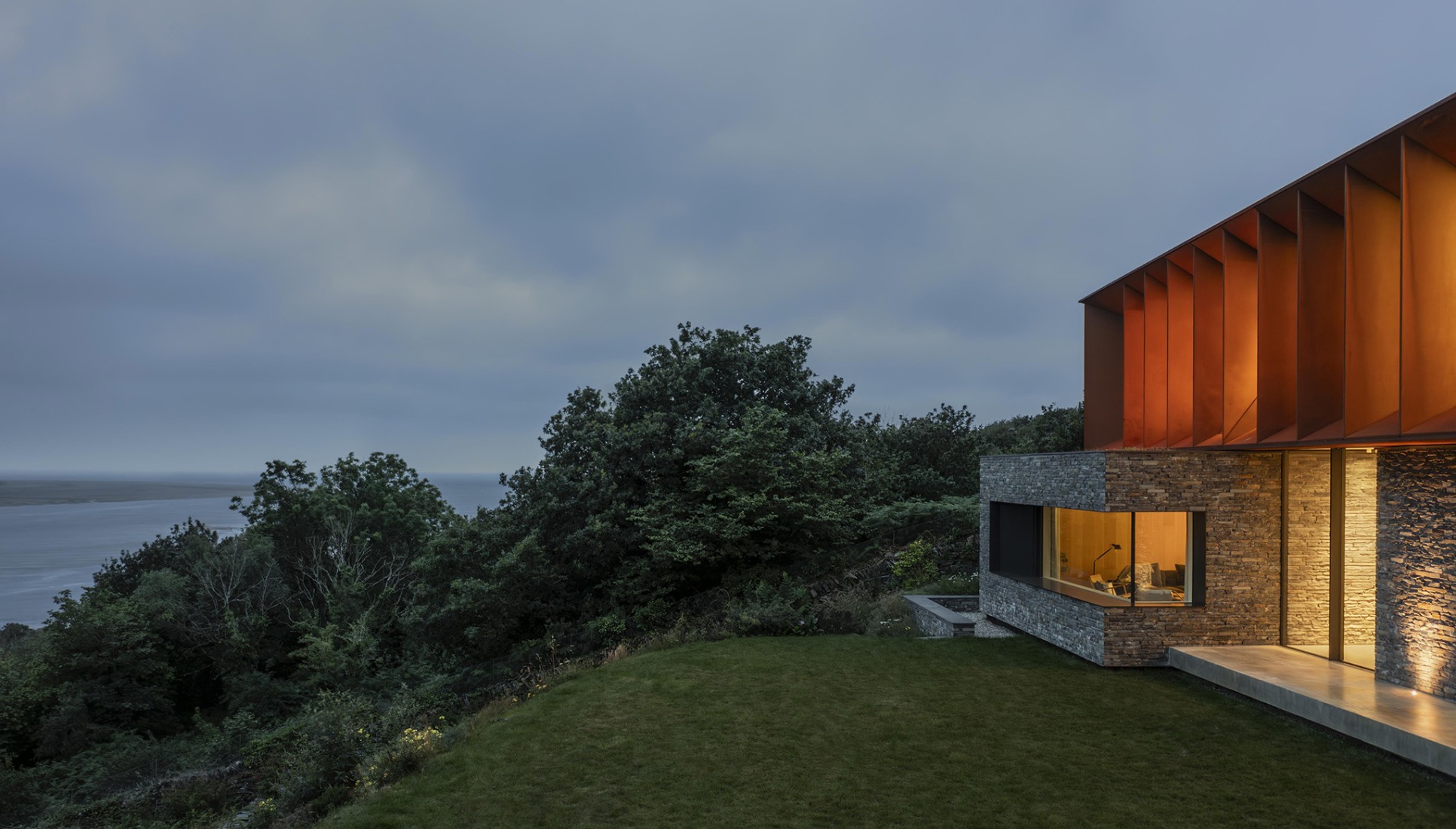 Casa Porthmadog por Ström Architects. Fotografía por James Silverman.