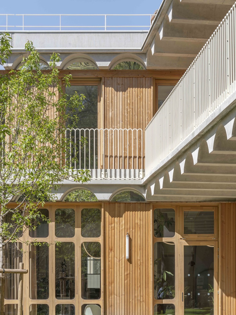 "Espace Ambroise Croizat" TAUTEM Architecture. Photograph by Luc Boegly.