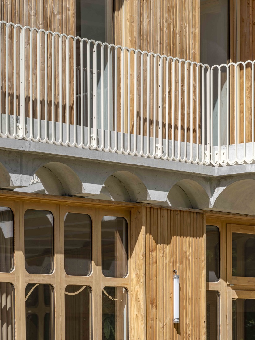 "Espace Ambroise Croizat" TAUTEM Architecture. Photograph by Luc Boegly.