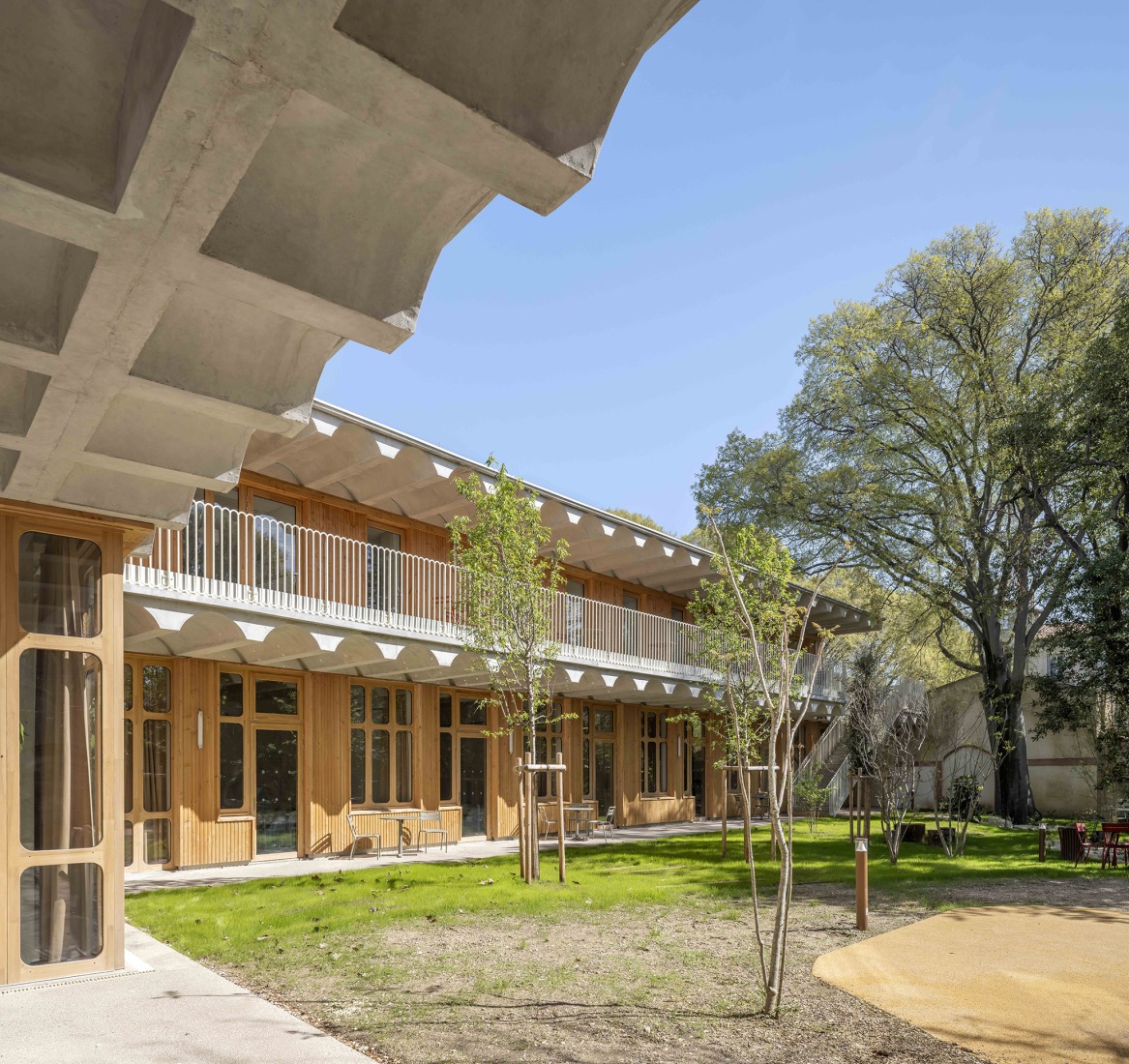 "Espace Ambroise Croizat" TAUTEM Architecture. Photograph by Luc Boegly.
