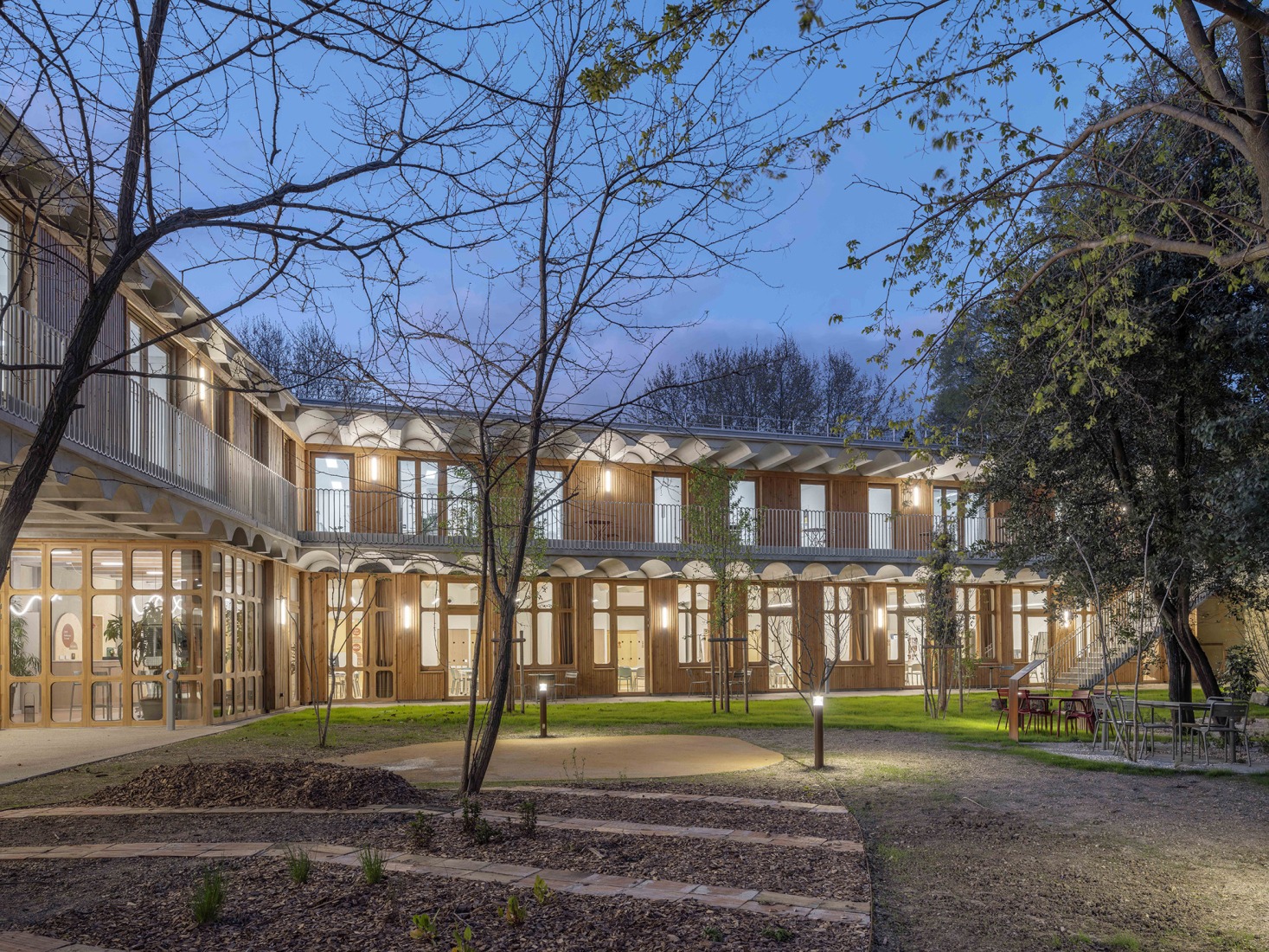 "Espace Ambroise Croizat" TAUTEM Architecture. Photograph by Luc Boegly.