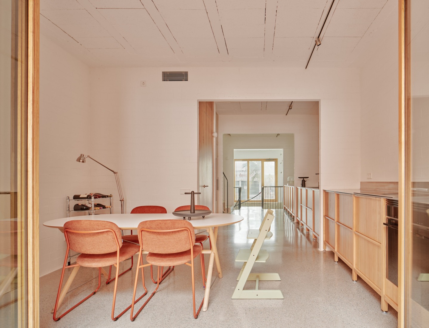 PR21 House by Alventosa Morell + Pàmies Arquitectura. Photograph by José Hevia.