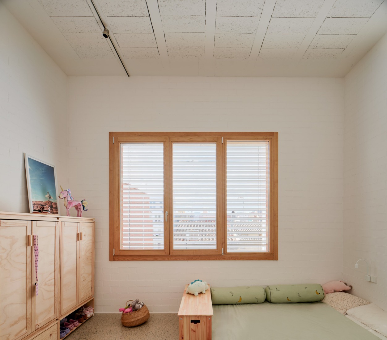 PR21 House by Alventosa Morell + Pàmies Arquitectura. Photograph by José Hevia.