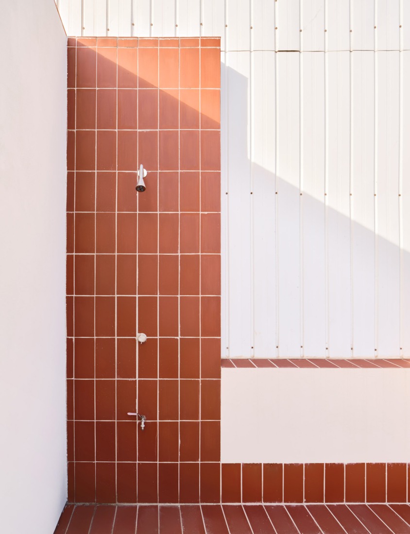 PR21 House by Alventosa Morell + Pàmies Arquitectura. Photograph by José Hevia.