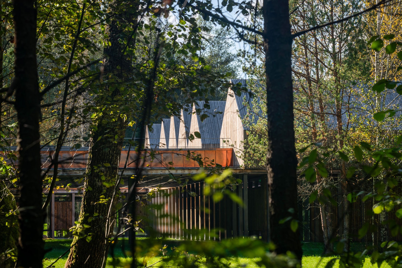 Sanctum by Arches. Photograph by Leonas Garbačauskas.