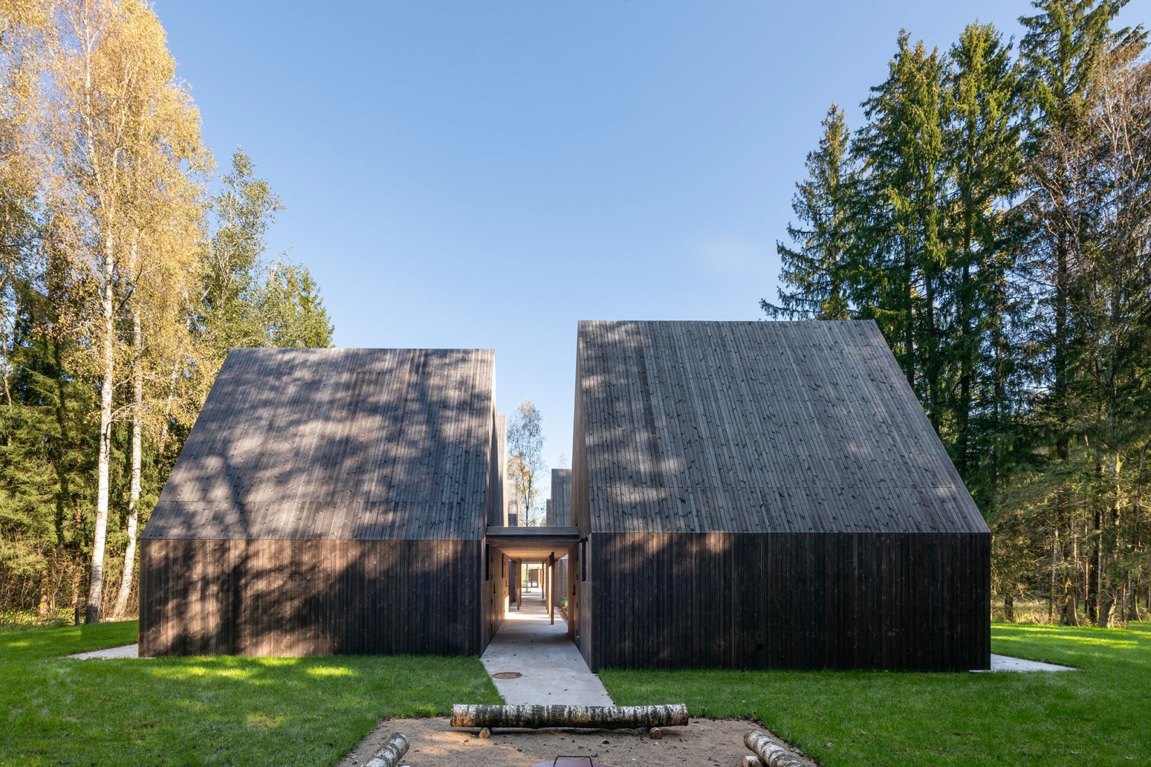 Sanctum by Arches. Photograph by Leonas Garbačauskas.