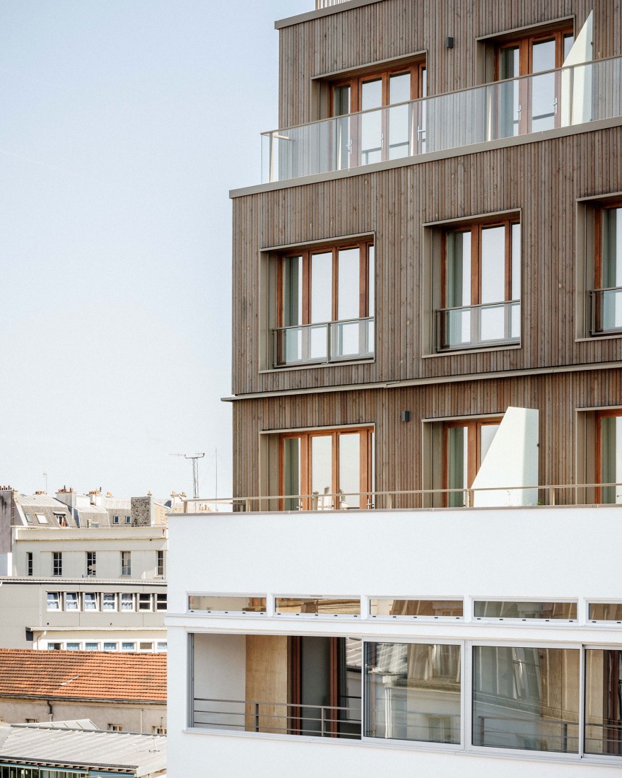 Garage Building into 63 Apartment Building by Atelier Tequi Architects. Photograph by 11h45 - Florent Michel.