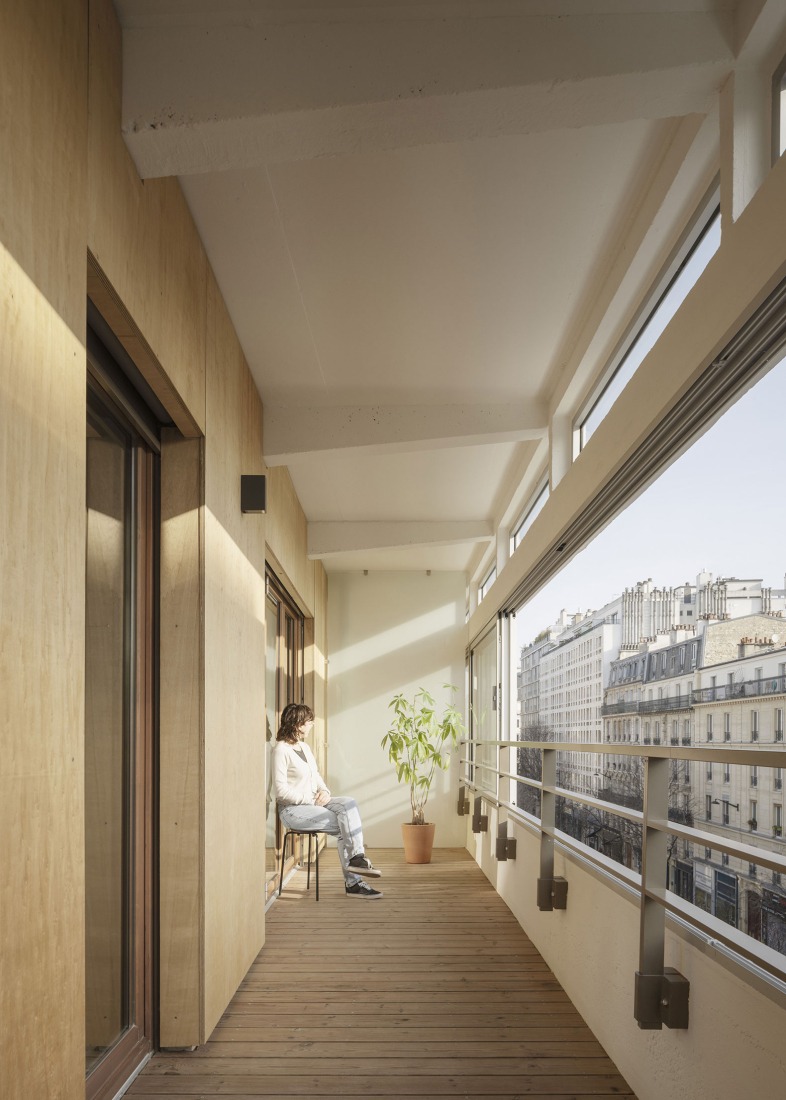 Garage Building into 63 Apartment Building by Atelier Tequi Architects. Photograph by Schnepp Rengu.