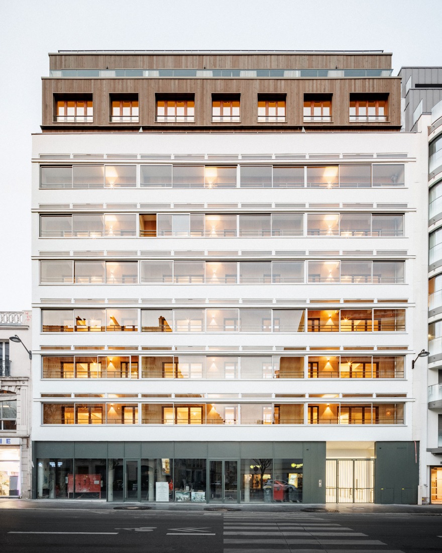 Garage Building into 63 Apartment Building by Atelier Tequi Architects. Photograph by 11h45 - Florent Michel.