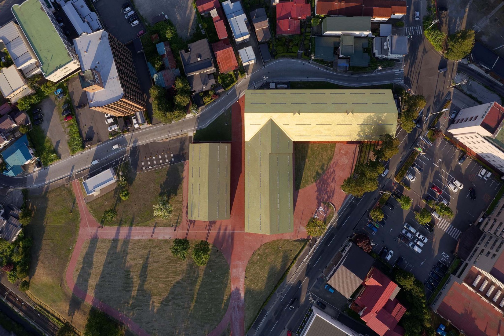Hirosaki Museum of Contemporary Art by Atelier Tsuyoshi Tane Architects. Photograph by Daici Ano.