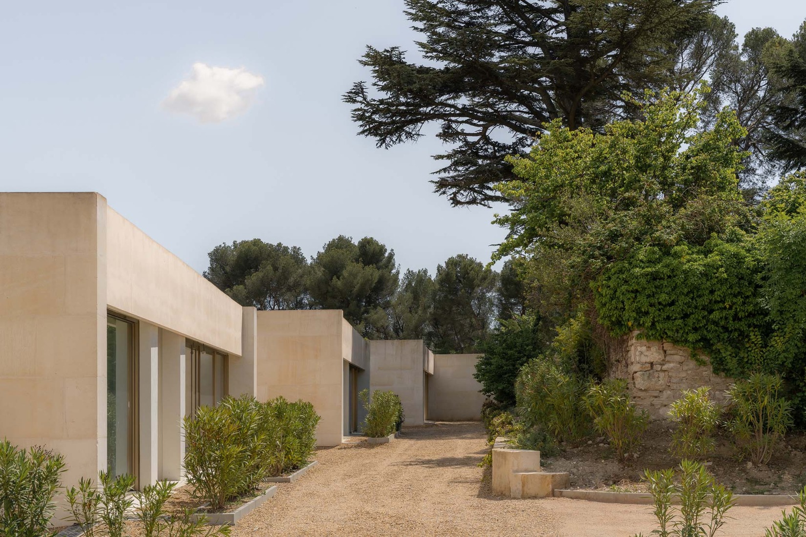 Bel Air estate by Atelier Stéphane Fernandez. Photograph by We are content(s).