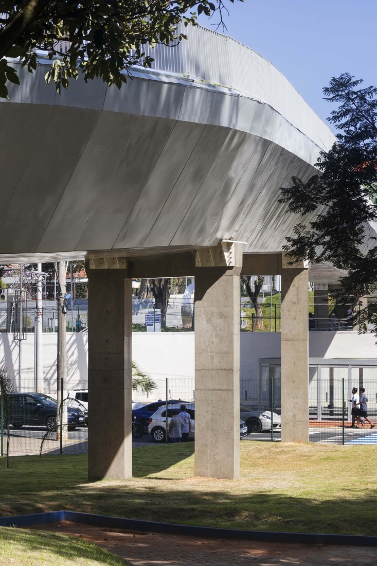 King Pelé Park by Biselli Katchborian + Consoante Arquitetura e Integração. Photograph by Studio Gui Uemura.