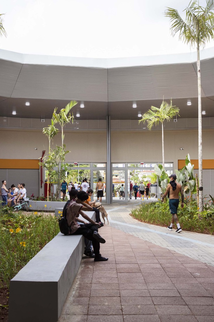 King Pelé Park by Biselli Katchborian + Consoante Arquitetura e Integração. Photograph by Studio Gui Uemura.