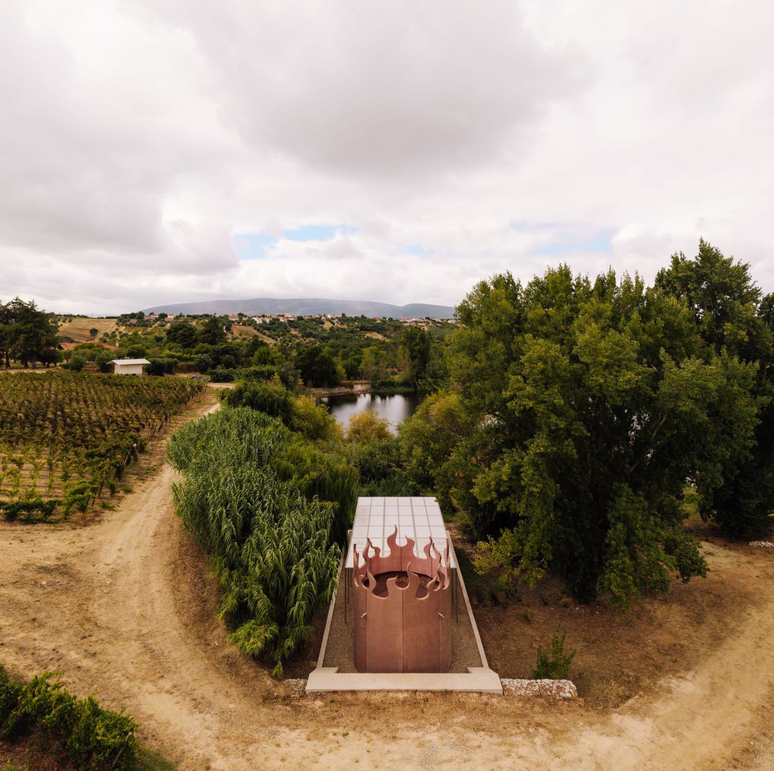 House with no skin by Bureau des Mésarchitectures. Photograph by Francisco Nogueira.