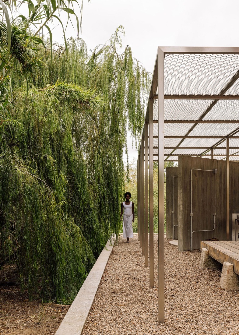 House with no skin by Bureau des Mésarchitectures. Photograph by Francisco Nogueira.
