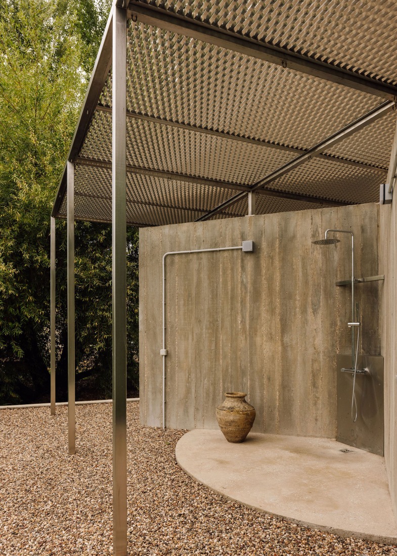 House with no skin by Bureau des Mésarchitectures. Photograph by Francisco Nogueira.