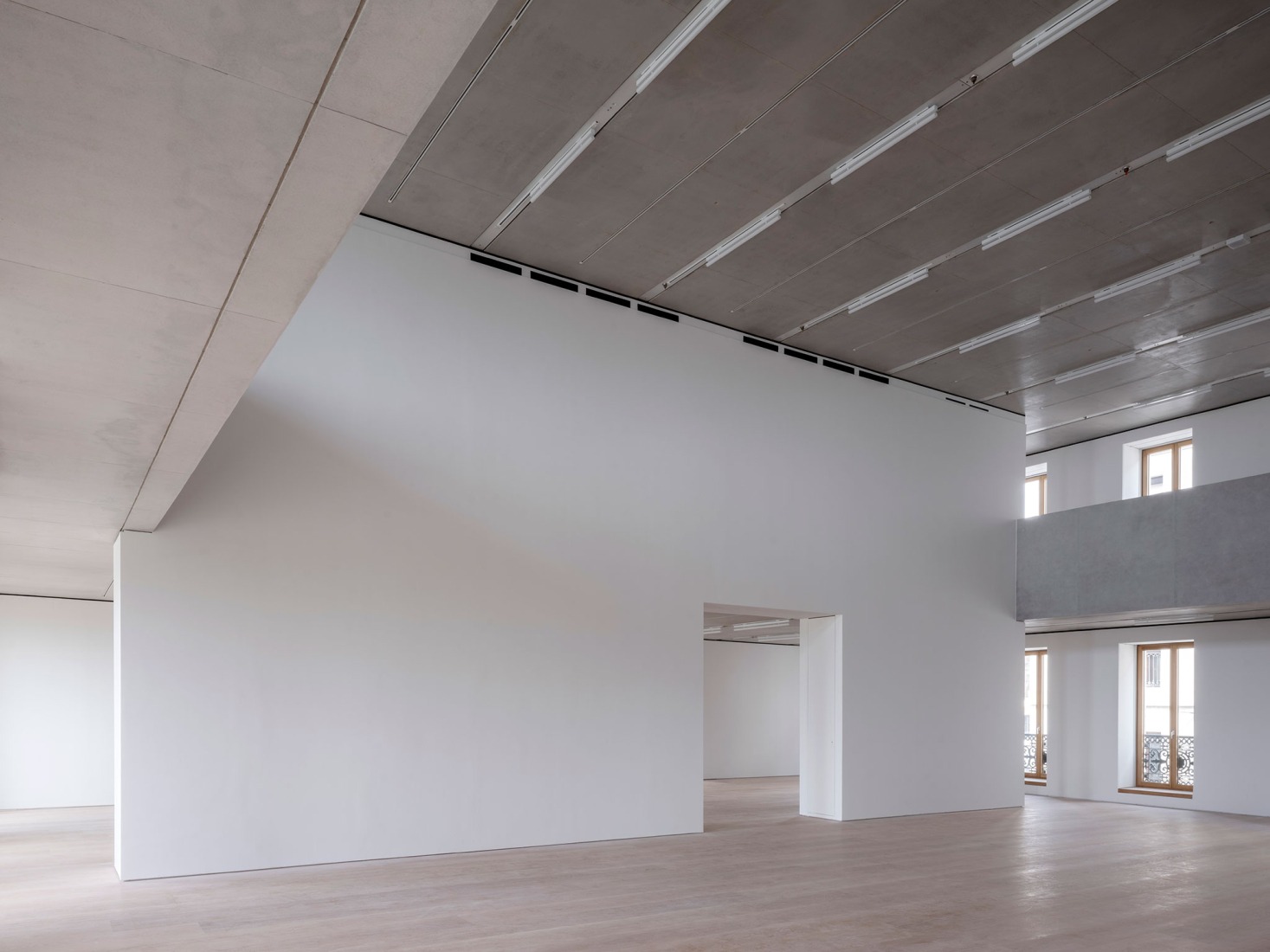 Vista del interior. «Faro Santander» por David Chipperfield. Fotografía por Juan Baraja.