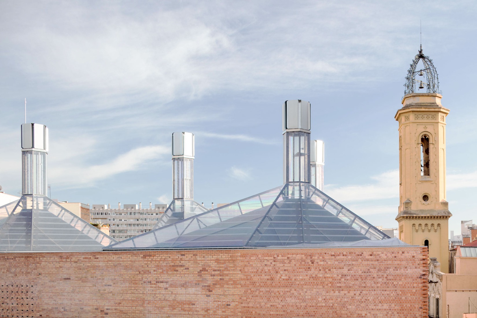 Cristalleries Planell Civic Center by H Arquitectes. Photograph by Adrià Goula.