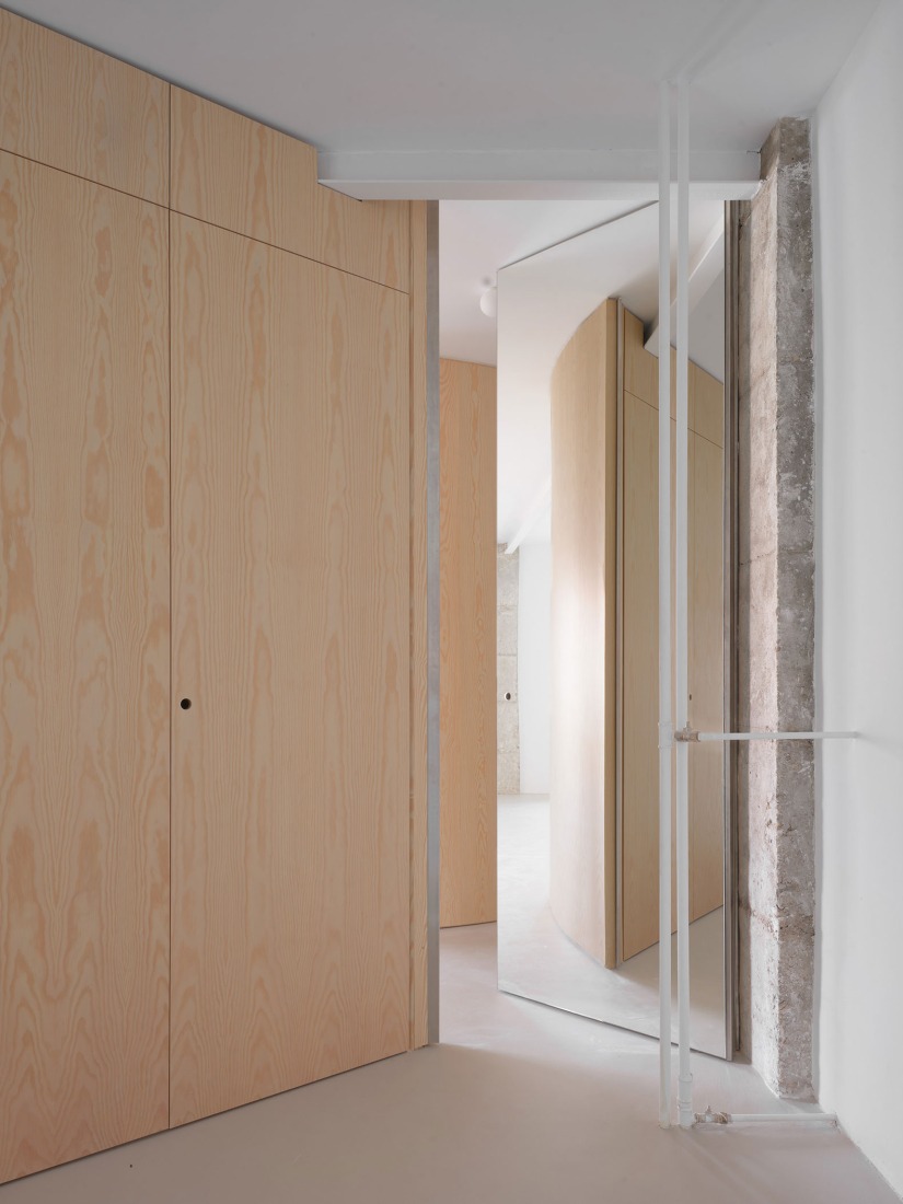 Argumosa Housing Renovation by MAIO Architects. Photograph by José Hevia.