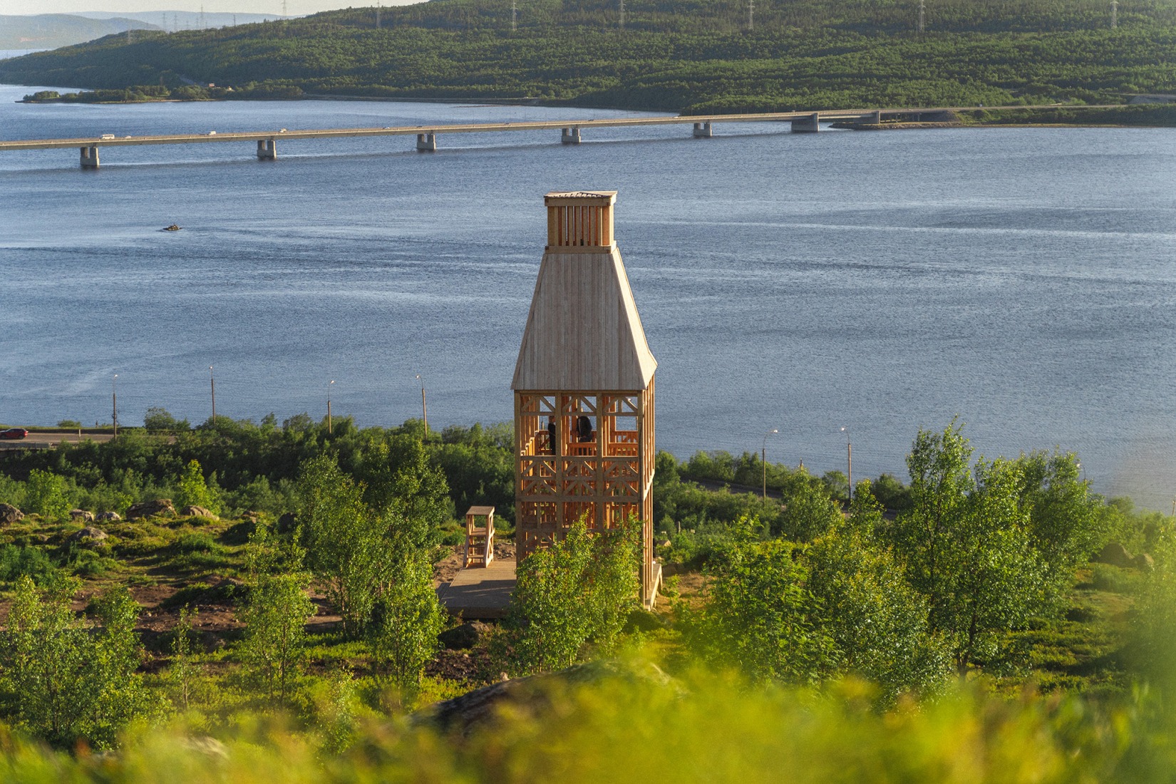 Kola Bay Lighthouse Viewpoint by Evgeny Makarenko Timber Architecture Workshop. Photograph by Alexey Arushanyan, Alexey Malenchik, Tatiana Okuneva.