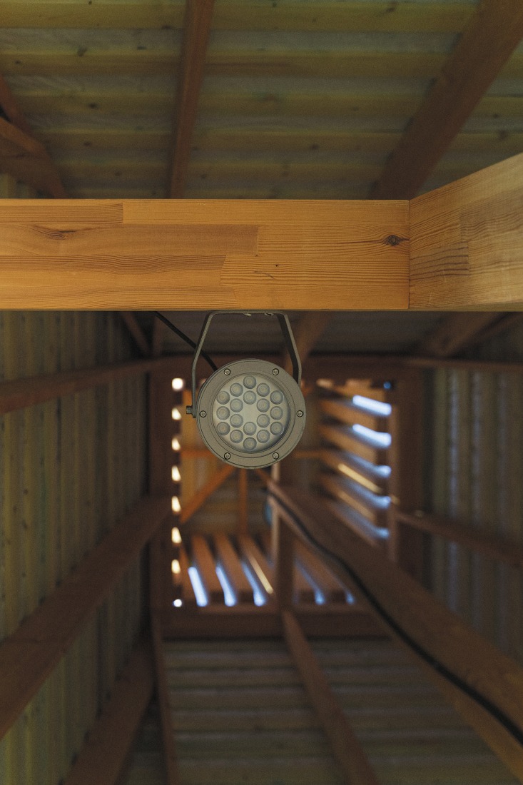 Kola Bay Lighthouse Viewpoint by Evgeny Makarenko Timber Architecture Workshop. Photograph by Alexey Arushanyan, Alexey Malenchik, Tatiana Okuneva.