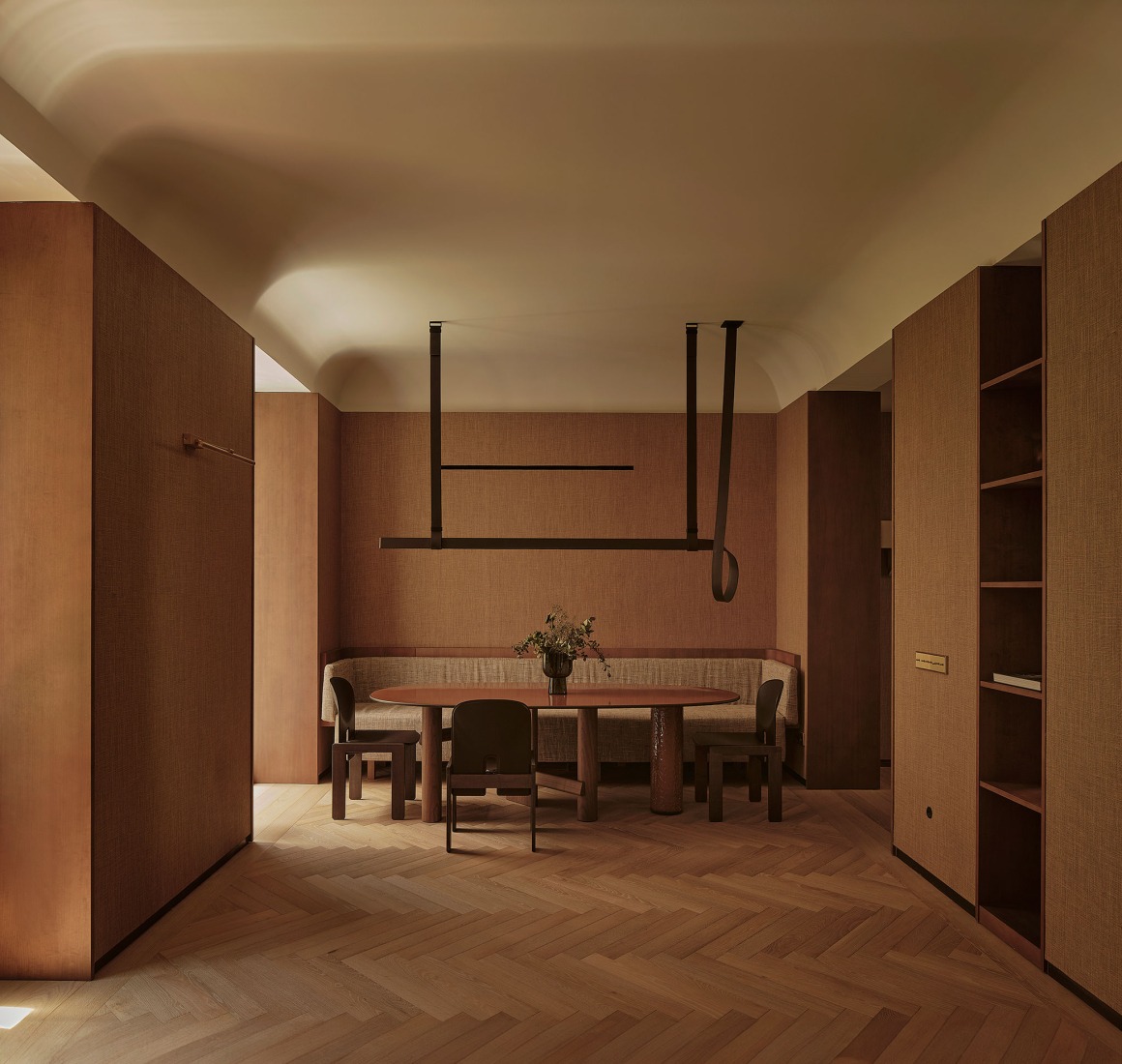 Home renovation in Conde de Aranda, by Pulso Estudio + Pr Arquitectura. Photography by David Zarzoso.