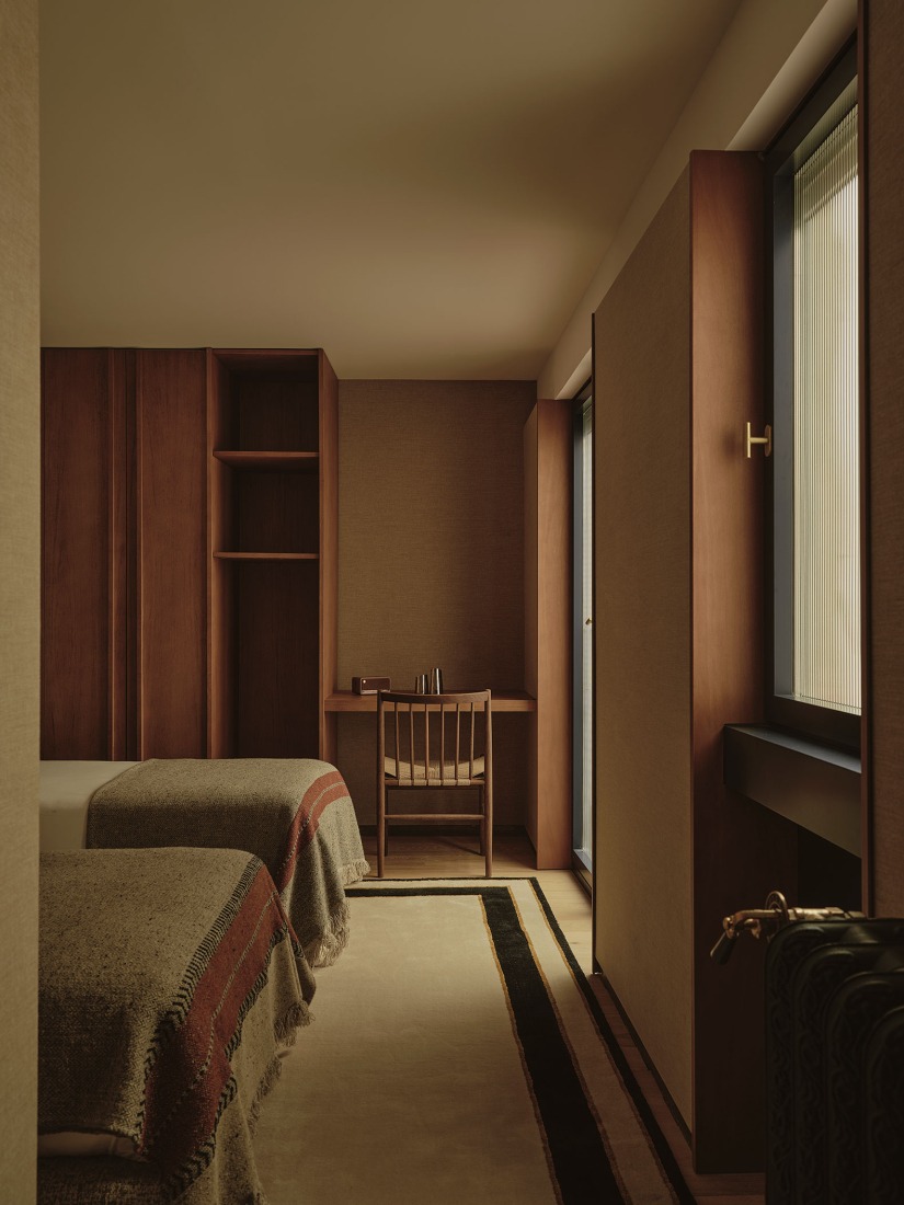 Home renovation in Conde de Aranda, by Pulso Estudio + Pr Arquitectura. Photography by David Zarzoso.