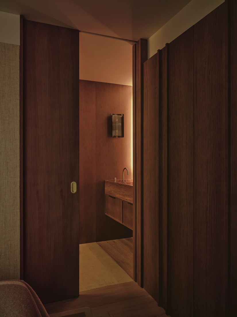 Home renovation in Conde de Aranda, by Pulso Estudio + Pr Arquitectura. Photography by David Zarzoso.