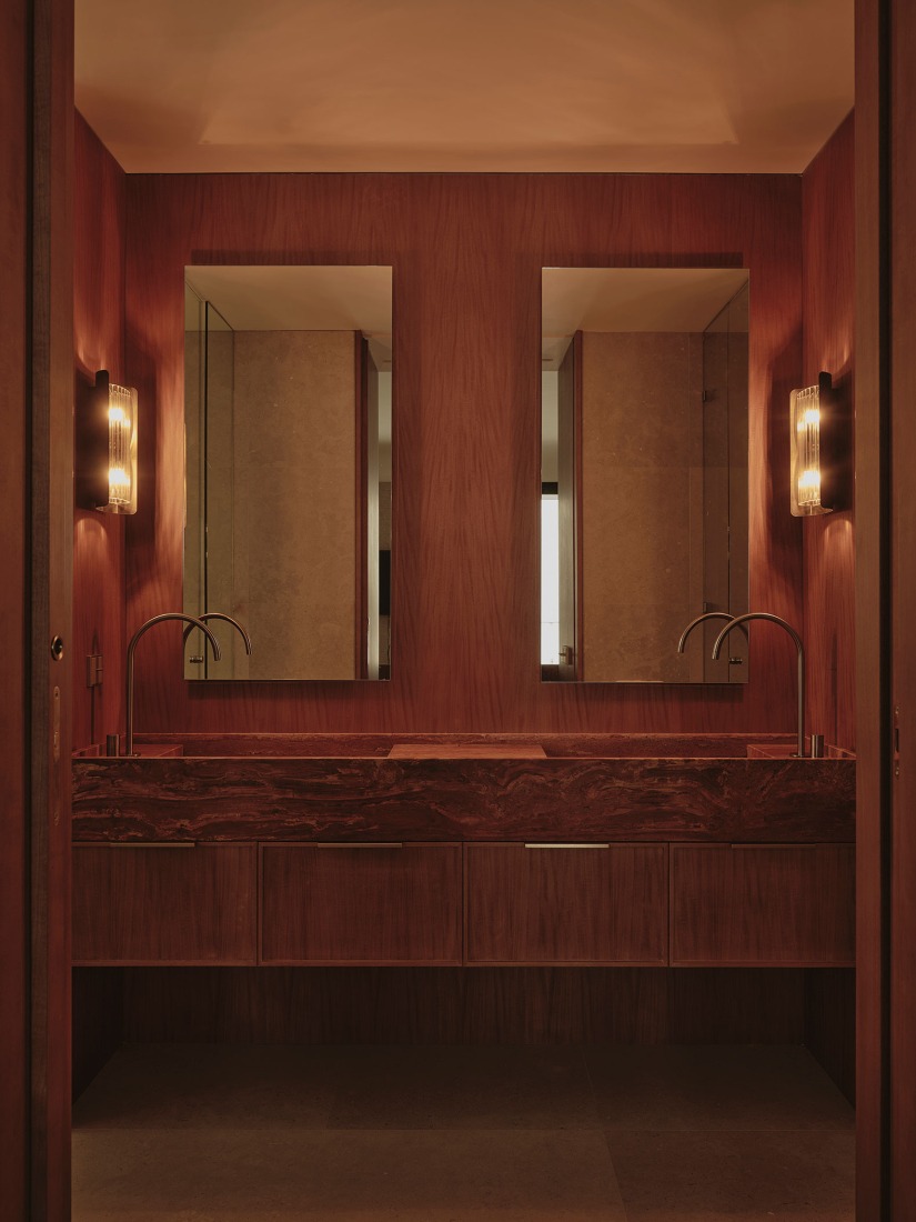 Home renovation in Conde de Aranda, by Pulso Estudio + Pr Arquitectura. Photography by David Zarzoso.
