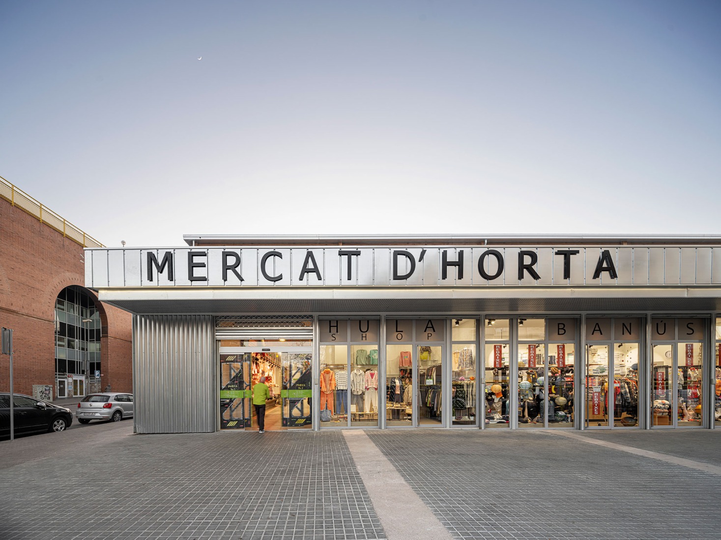 Mercado Provisional de Horta, por Ravetllat Arquitectura + Carles Enrich Studio. Fotografía por Adrià Goula y Carles Enrich. 