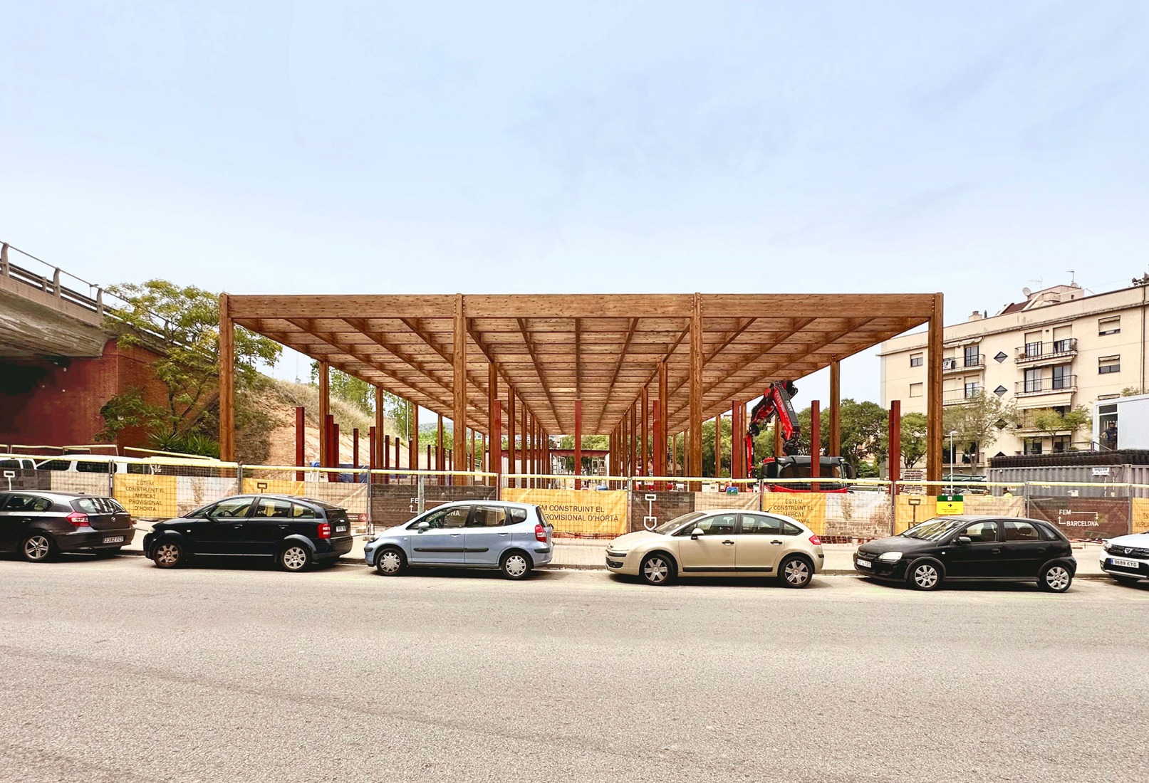 Mercado Provisional de Horta, por Ravetllat Arquitectura + Carles Enrich Studio. Fotografía por Adrià Goula y Carles Enrich.