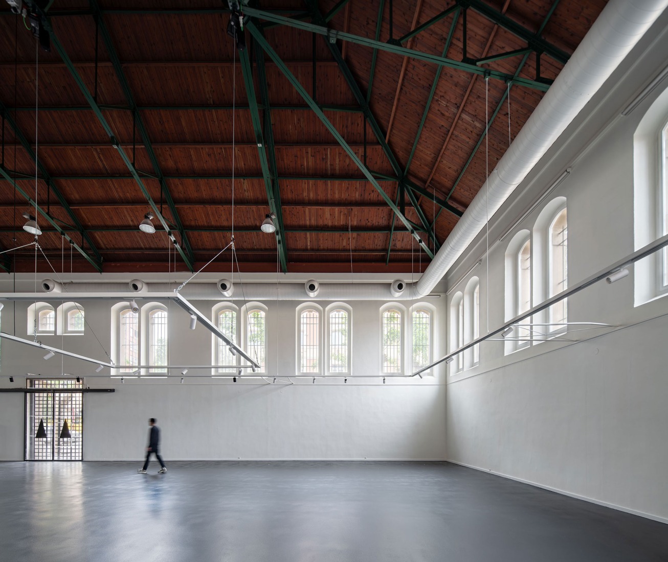 Reforma y digitalización Sala Amós Salvador por Sergio Rojo. Fotografía por Josema Cutillas.