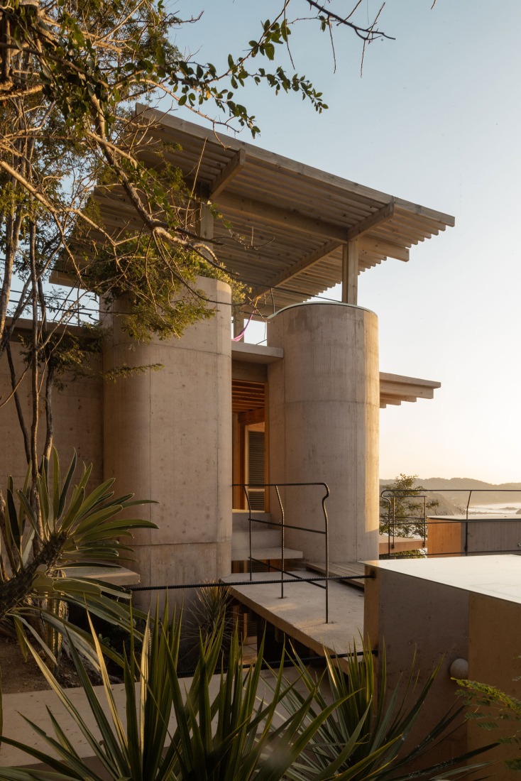 Ten feet House by Studio Font. Photograph by Alber Studio.