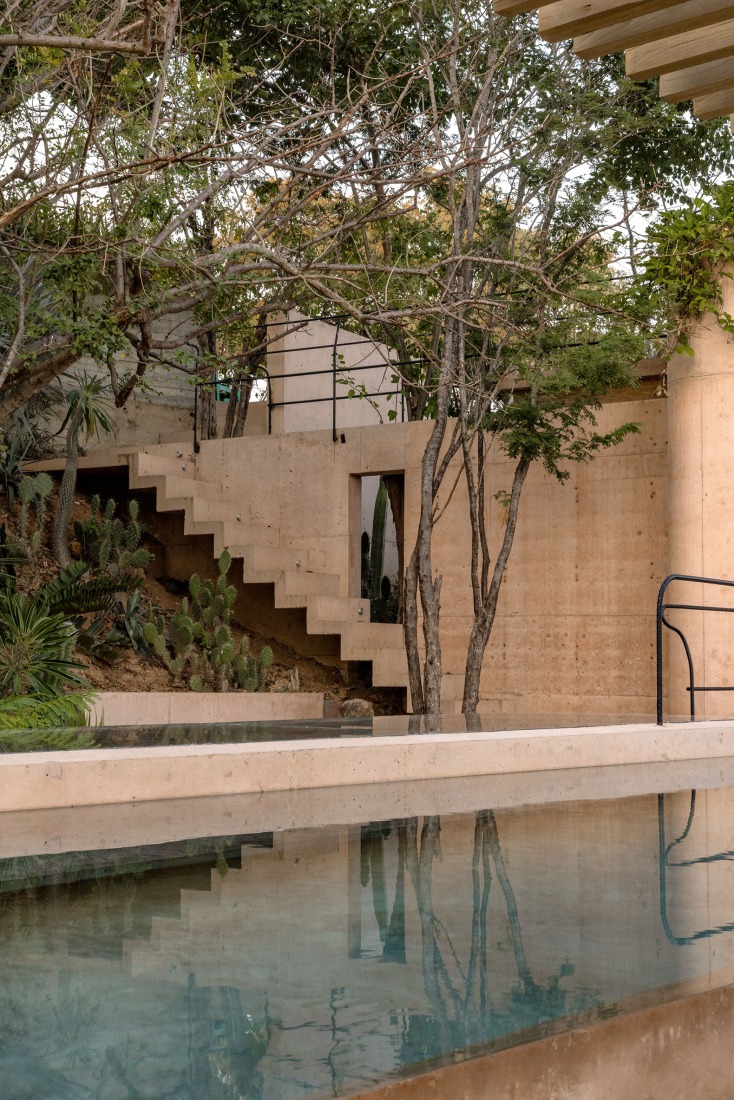 Ten feet House by Studio Font. Photograph by Alber Studio.