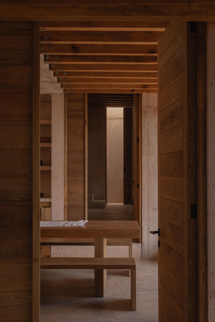 Ten feet House by Studio Font. Photograph by Alber Studio.