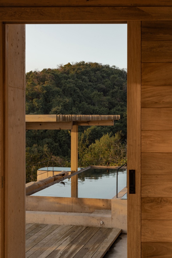Ten feet House by Studio Font. Photograph by Alber Studio.