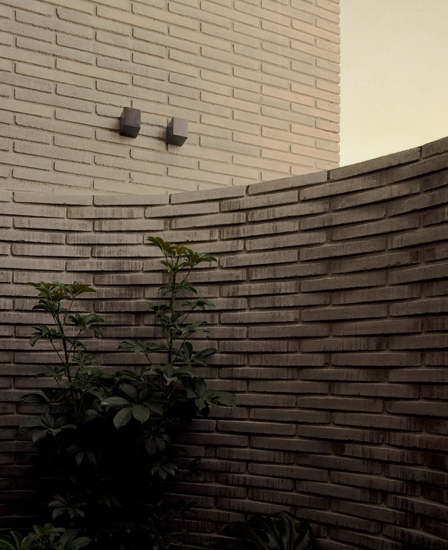 "Casa Refugio" by Taller Segovia Molina. Photograph by Zaickz.